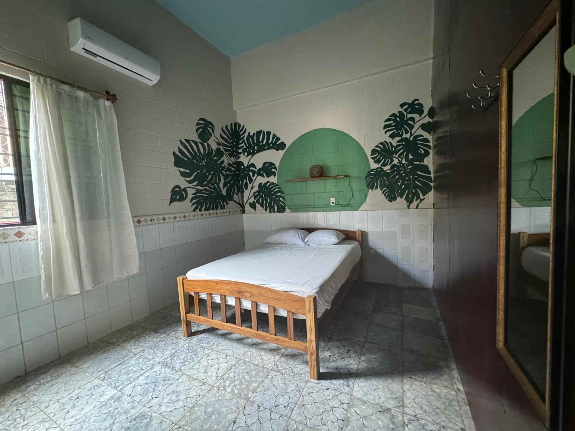 Hostal Tia Reyna El Zonte Exterior photo